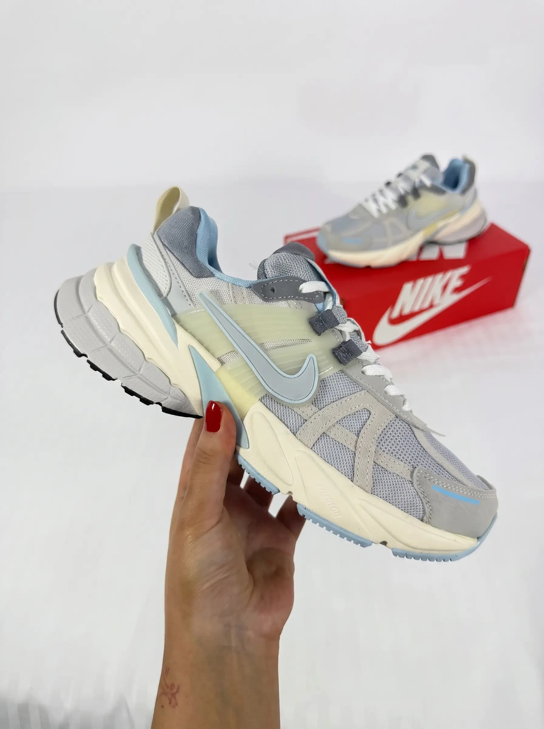 Nike V2K Run