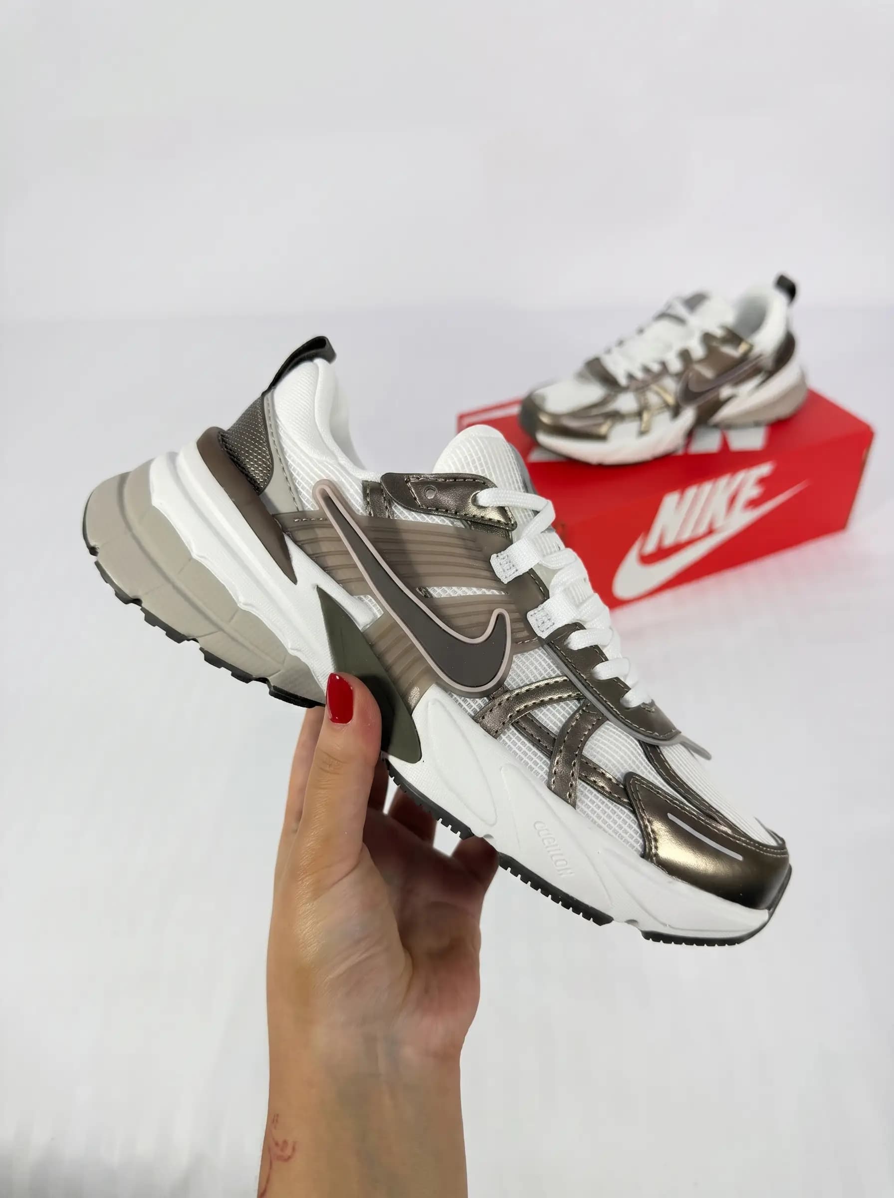 Nike V2K Run